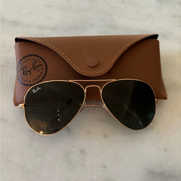 Ray Ban Aviators - Picture 5 of 7